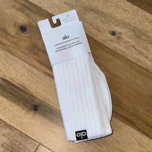 Unisex scrunch sock alo new with tags M